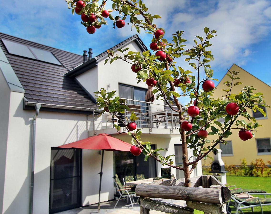 Villa Huegel _ Og_Fewo Göhren-Lebbin Eksteriør billede